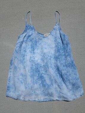 Anthropologie Cloth & Stone Chambray Camisole in an Acid Wash Blue Size Small